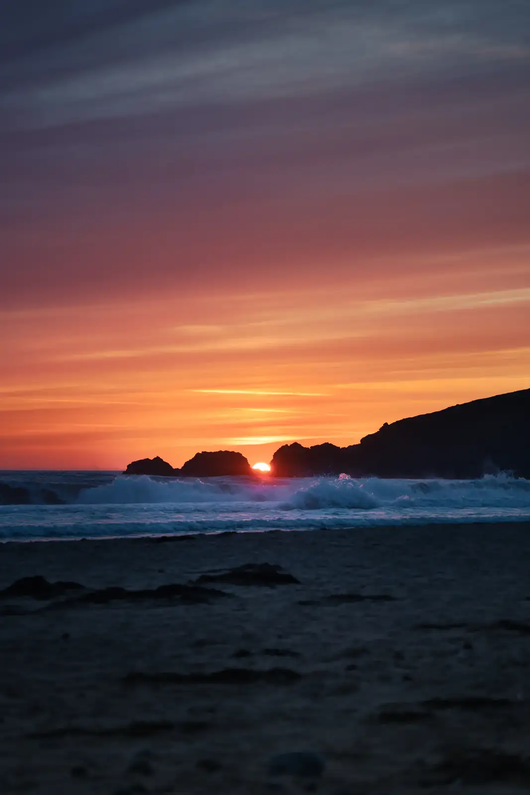 Coucher de soleil sur les rochers de la presqu’île